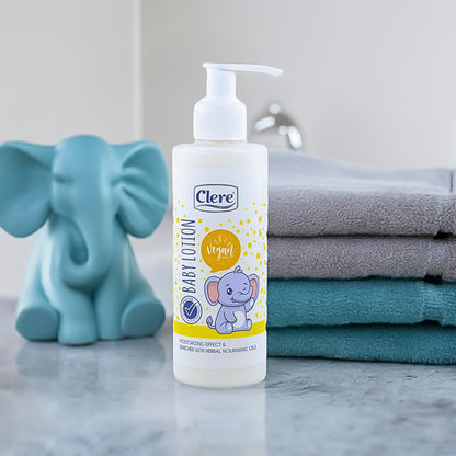 Clere Baby Lotion - Vegan, feuchtigkeitsspendend & dermatologisch getestet - Mit pflanzlichen Ölen & Vitaminen, ideal für empfindliche Babyhaut, 200 ml